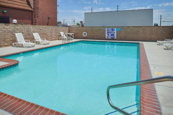 Americas Best Value Inn - Azusa/Pasadena image 29